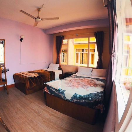 Hotel Pokhara Peace Katmandou Extérieur photo