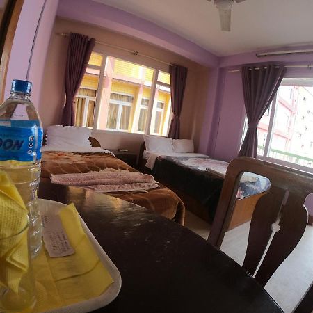 Hotel Pokhara Peace Katmandou Extérieur photo