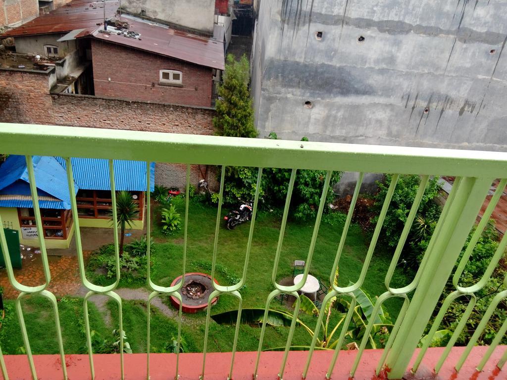 Hotel Pokhara Peace Katmandou Extérieur photo