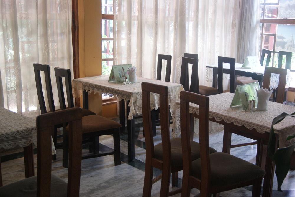 Hotel Pokhara Peace Katmandou Extérieur photo