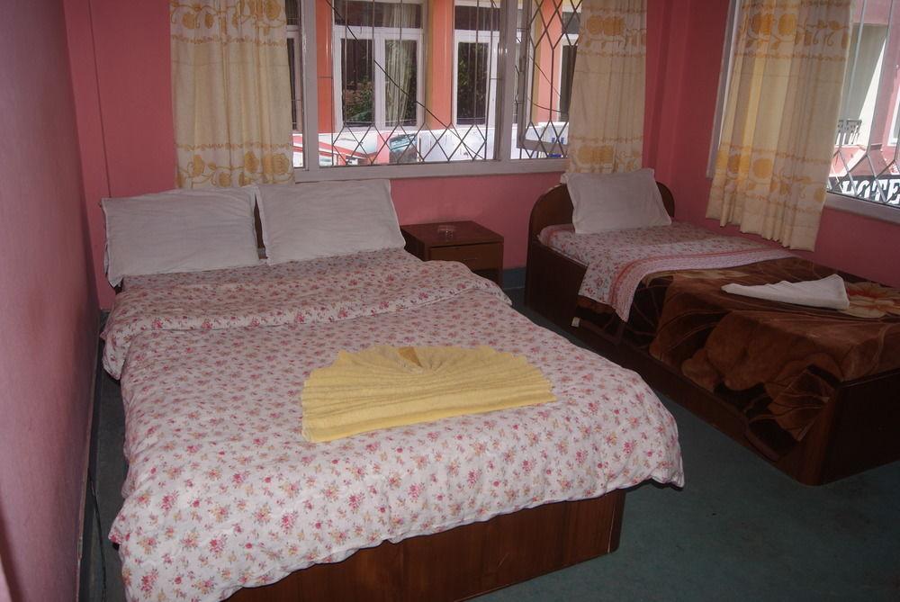Hotel Pokhara Peace Katmandou Extérieur photo