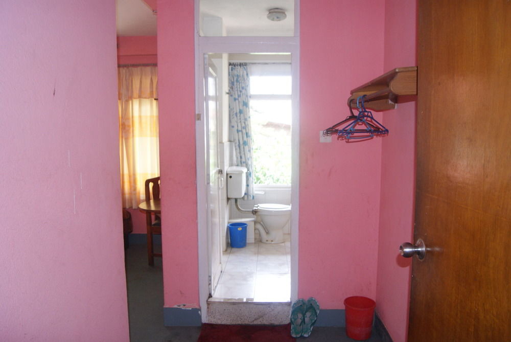 Hotel Pokhara Peace Katmandou Extérieur photo