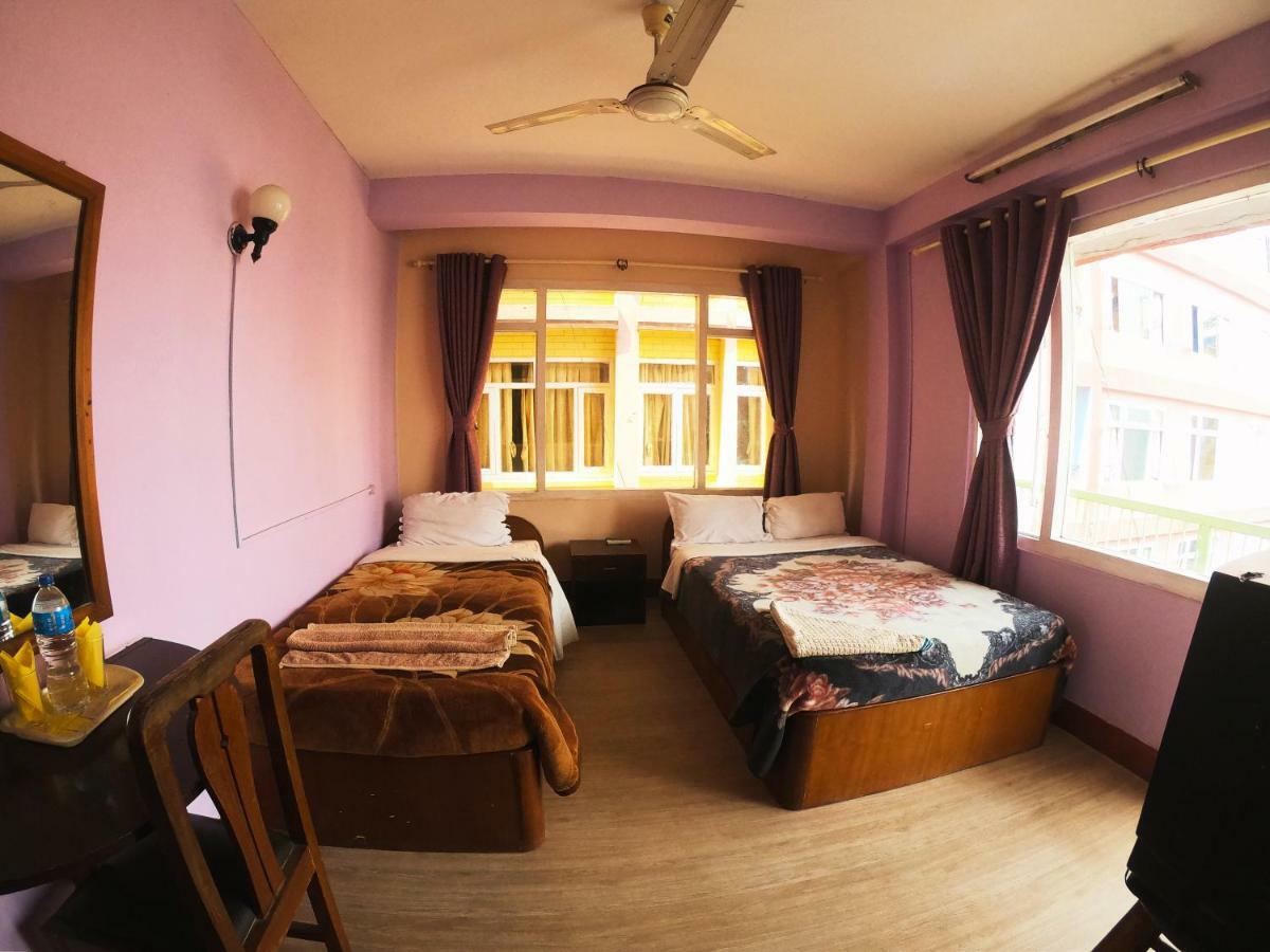 Hotel Pokhara Peace Katmandou Extérieur photo